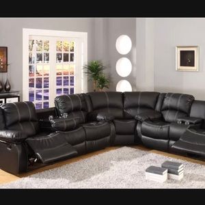 Hattie 115e”wide lather right sectional